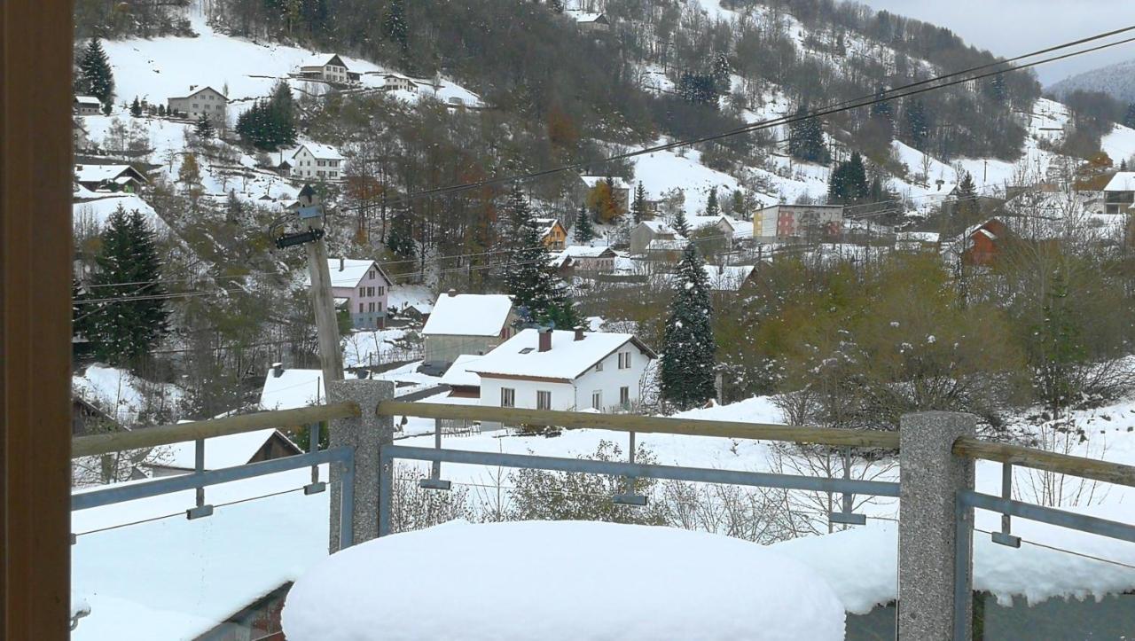 Chalet Charmant A La Bresse Avec Terrasse Et Jardin Cloture Exterior photo